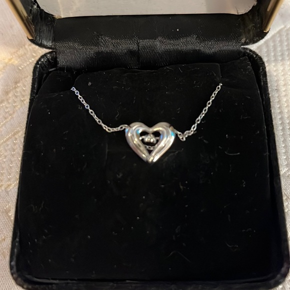 NIB- stamped 925 sterling heart 18" necklace with real diamond spinner inside. - Picture 3 of 6